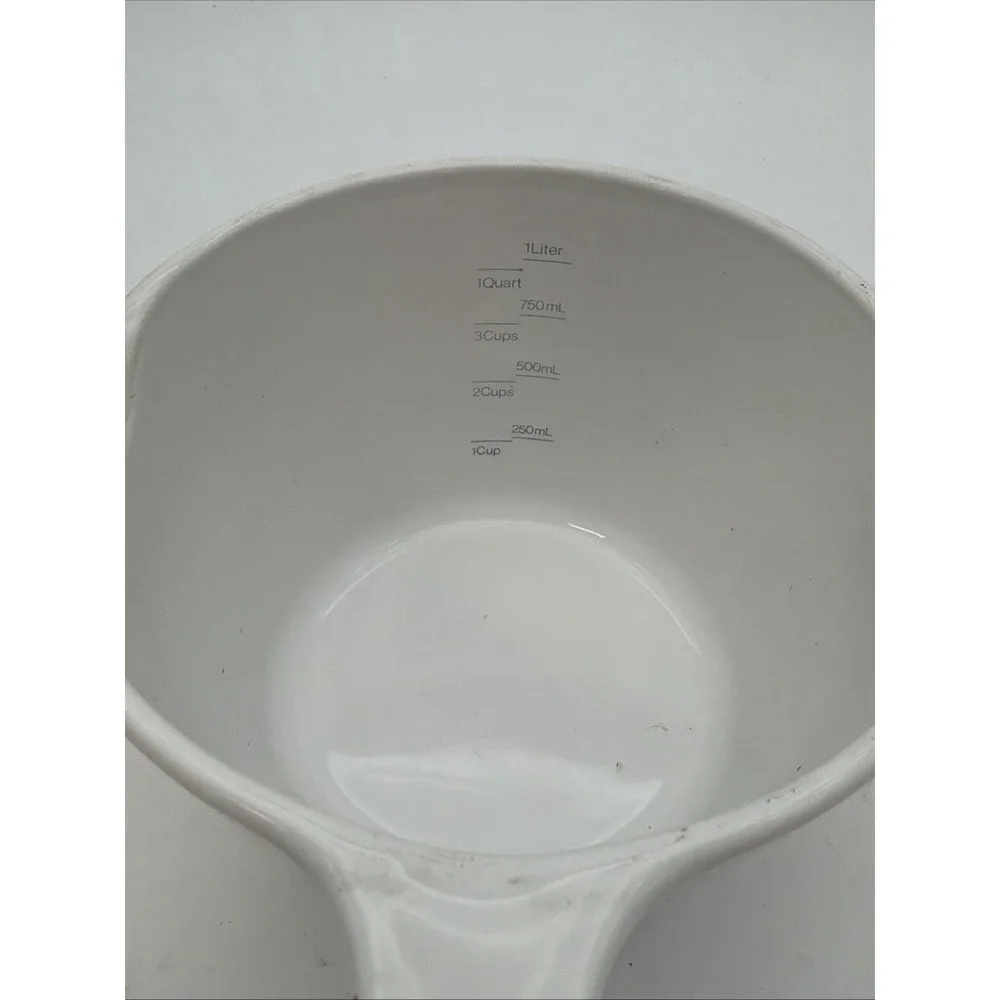 Vtg Corning Ware White Double Spout 1 QT Saucepan M-68-B with Lid P-68-C